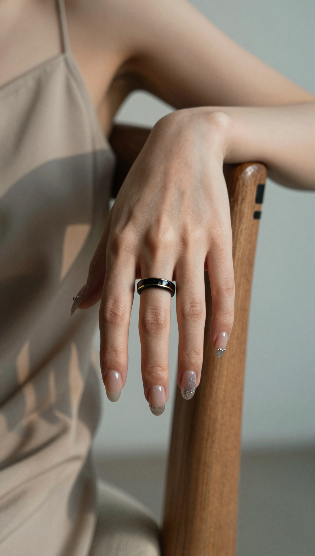 Hand ring